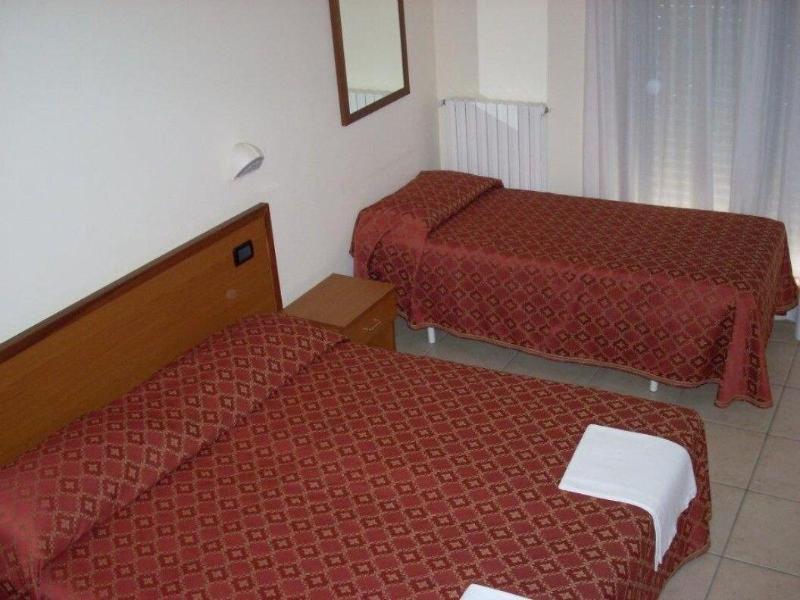 Hotel Margherita ซานโจวานนี โรตอนโด ภายนอก รูปภาพ