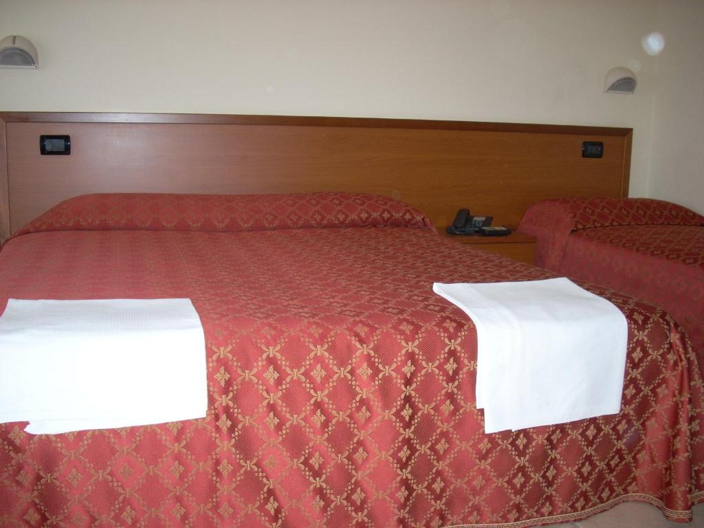 Hotel Margherita ซานโจวานนี โรตอนโด ห้อง รูปภาพ