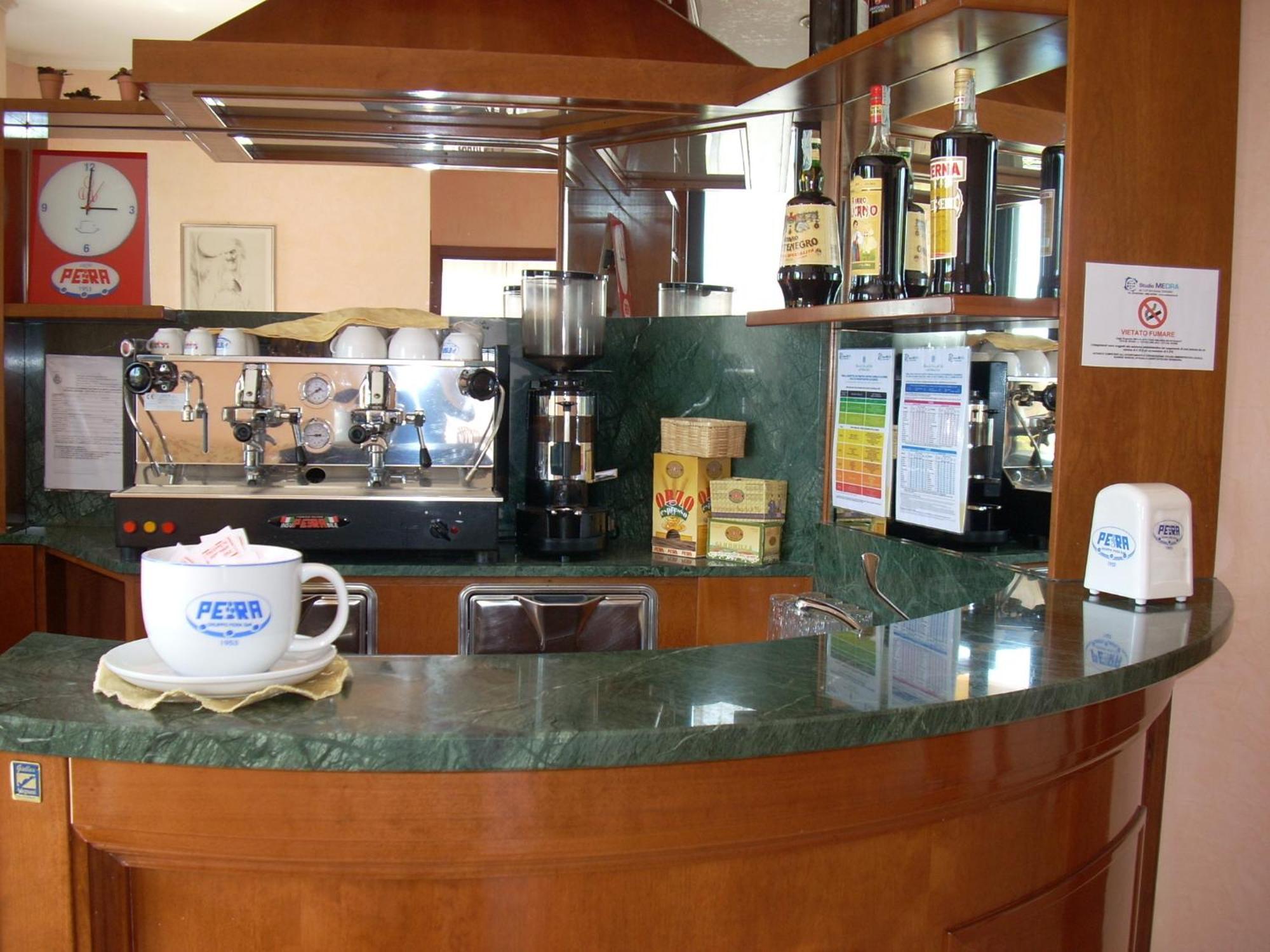 Hotel Margherita ซานโจวานนี โรตอนโด ภายนอก รูปภาพ